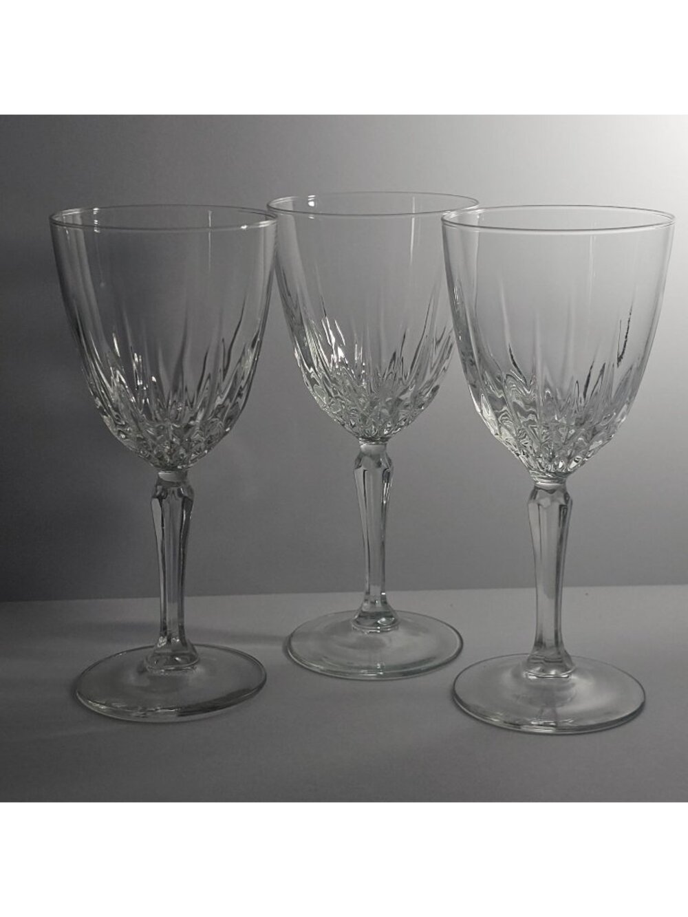 3 Cristal d'Arques Diamont Wine Glasses 6.75" sculpted stem France glassware